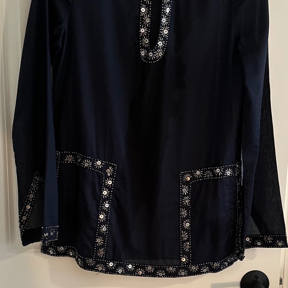 Tory Burch Long Sleeve Tunic Blouse Sequin Embellishments Size 6 - Picture 9 of 12